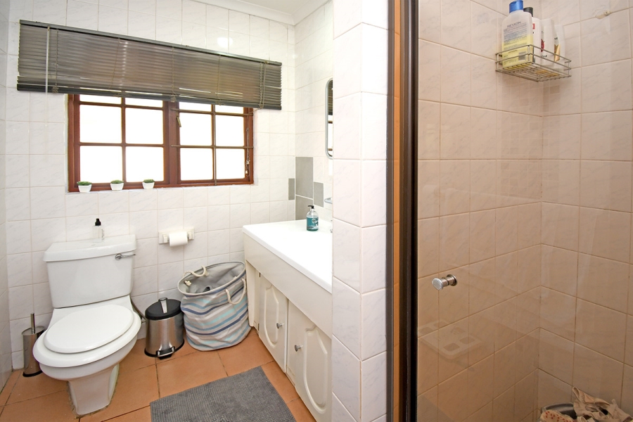 5 Bedroom Property for Sale in Glenferness Gauteng