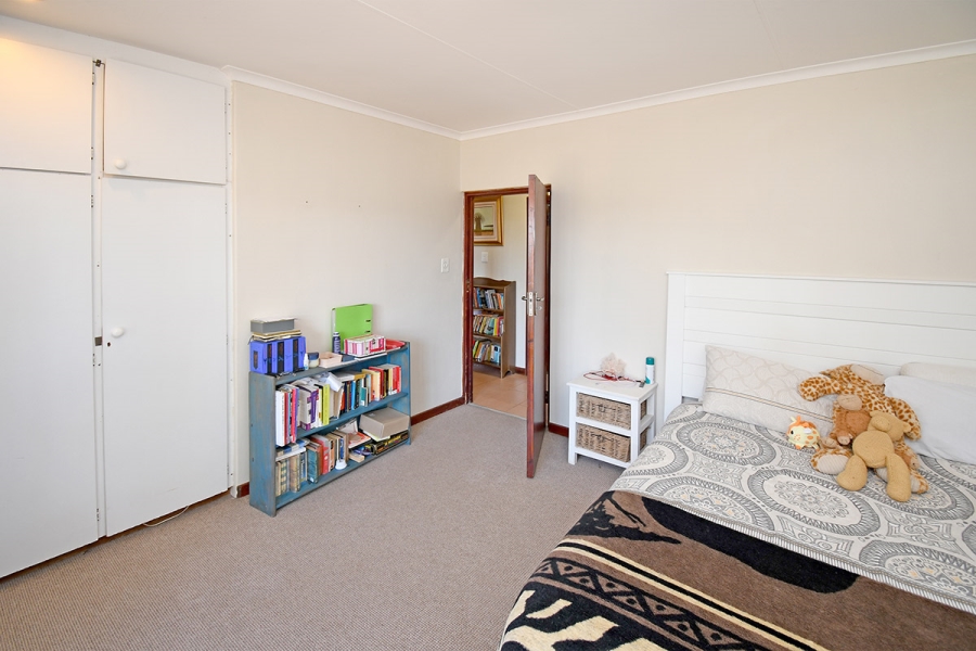 5 Bedroom Property for Sale in Glenferness Gauteng