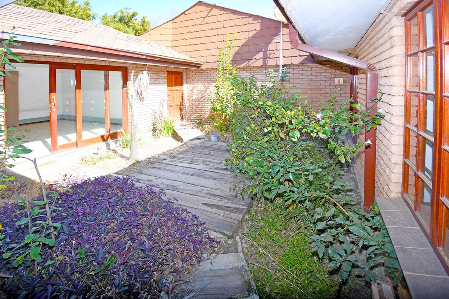 5 Bedroom Property for Sale in Glenferness Gauteng