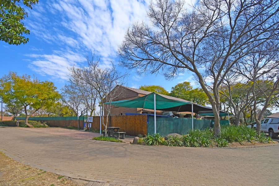 5 Bedroom Property for Sale in Glenferness Gauteng