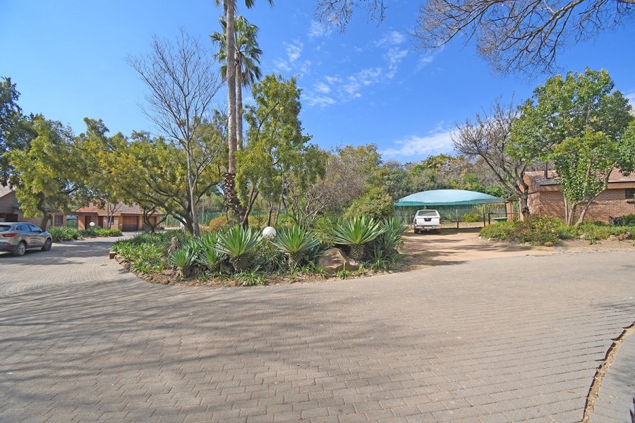 5 Bedroom Property for Sale in Glenferness Gauteng