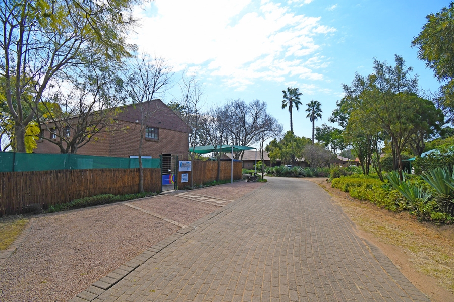 5 Bedroom Property for Sale in Glenferness Gauteng
