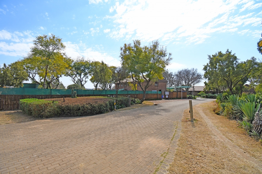 5 Bedroom Property for Sale in Glenferness Gauteng