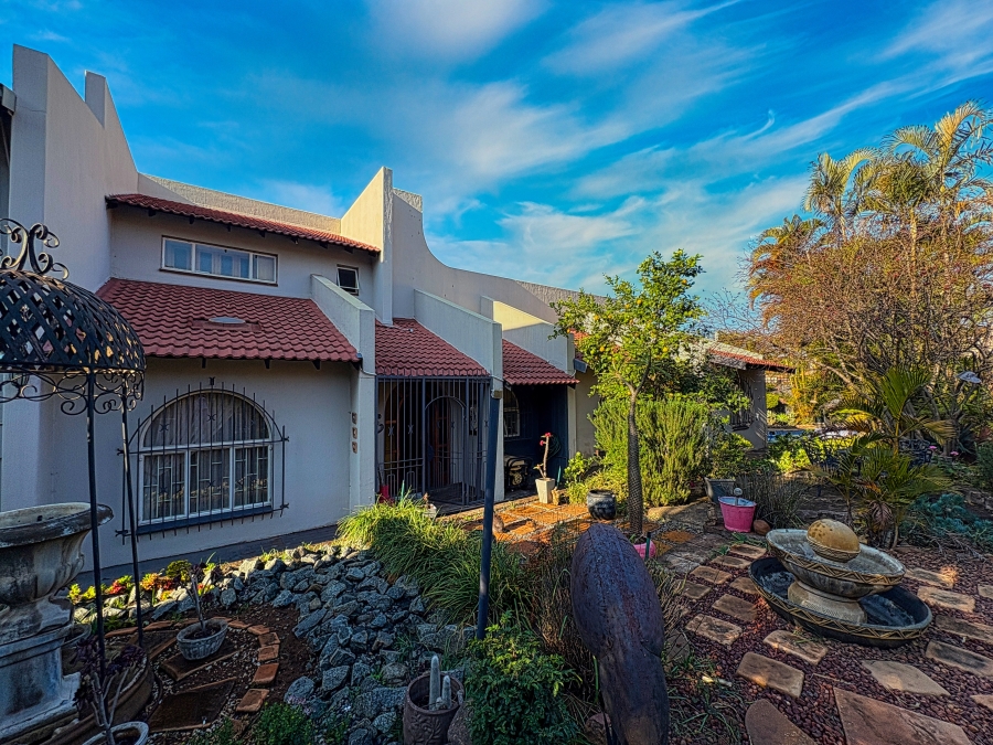 4 Bedroom Property for Sale in Theresa Park Gauteng