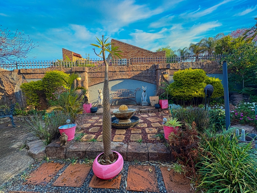 4 Bedroom Property for Sale in Theresa Park Gauteng