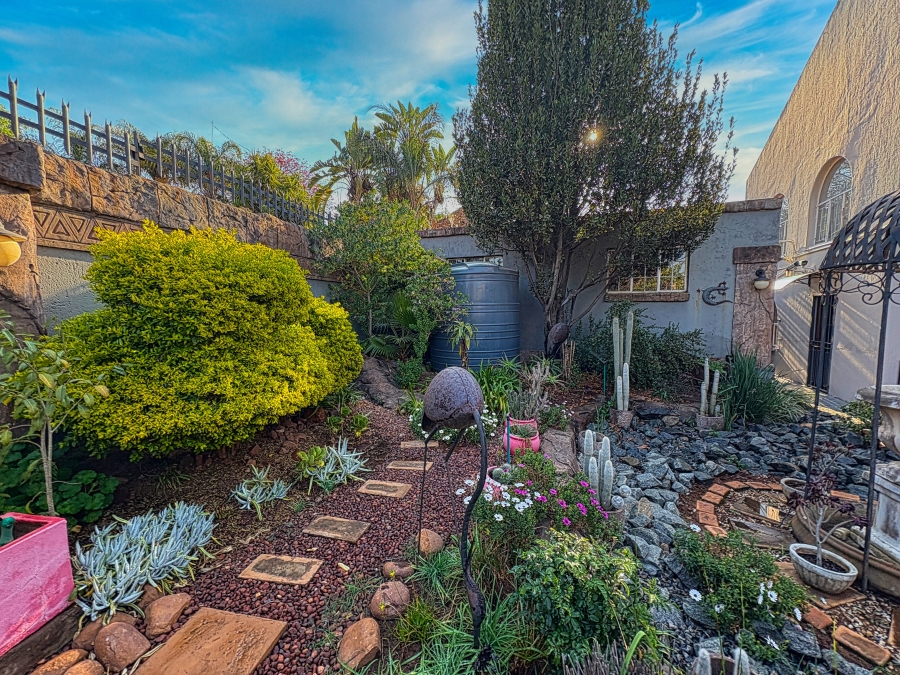 4 Bedroom Property for Sale in Theresa Park Gauteng