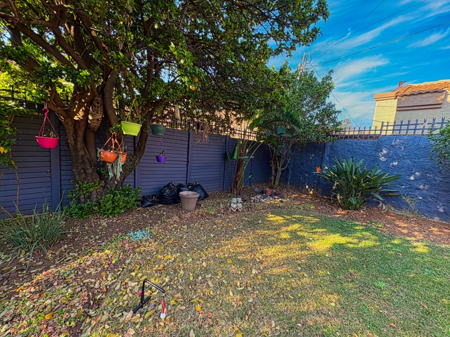 4 Bedroom Property for Sale in Theresa Park Gauteng
