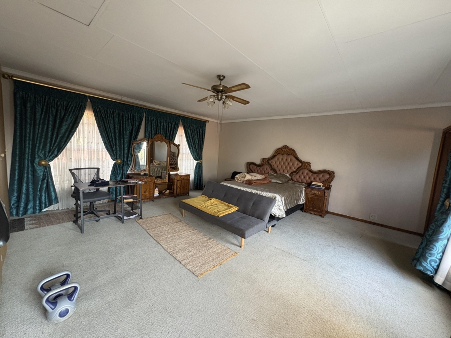 4 Bedroom Property for Sale in Theresa Park Gauteng