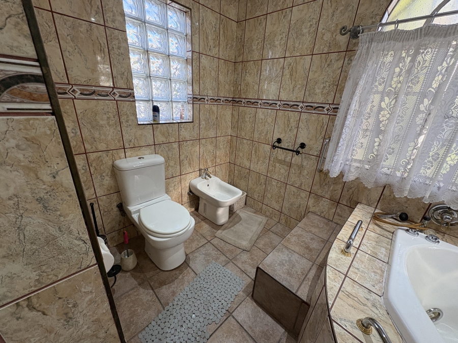 4 Bedroom Property for Sale in Theresa Park Gauteng