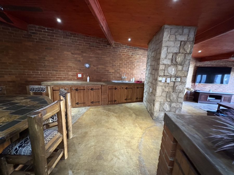 4 Bedroom Property for Sale in Theresa Park Gauteng