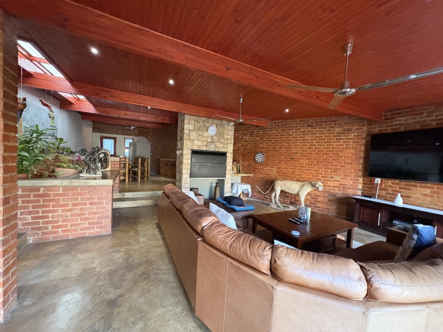 4 Bedroom Property for Sale in Theresa Park Gauteng