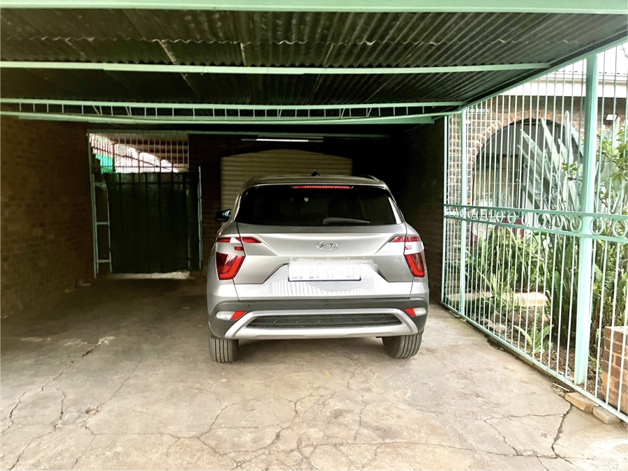 4 Bedroom Property for Sale in Danville Gauteng