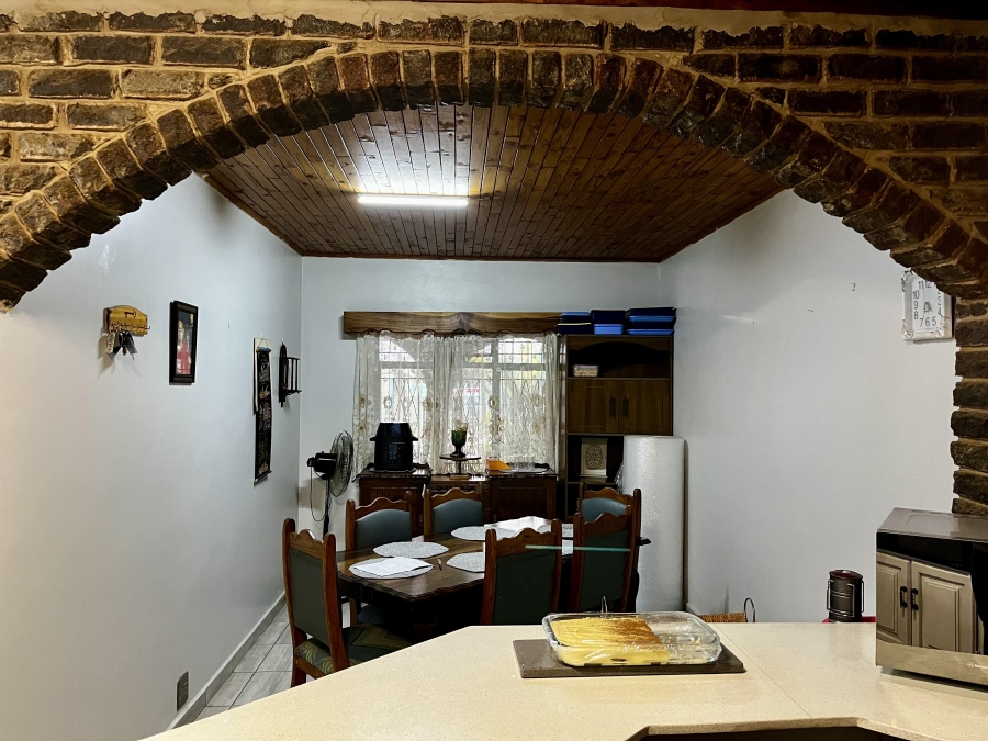 4 Bedroom Property for Sale in Danville Gauteng