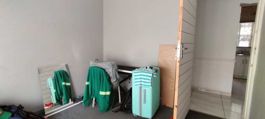 3 Bedroom Property for Sale in Hillside Gauteng