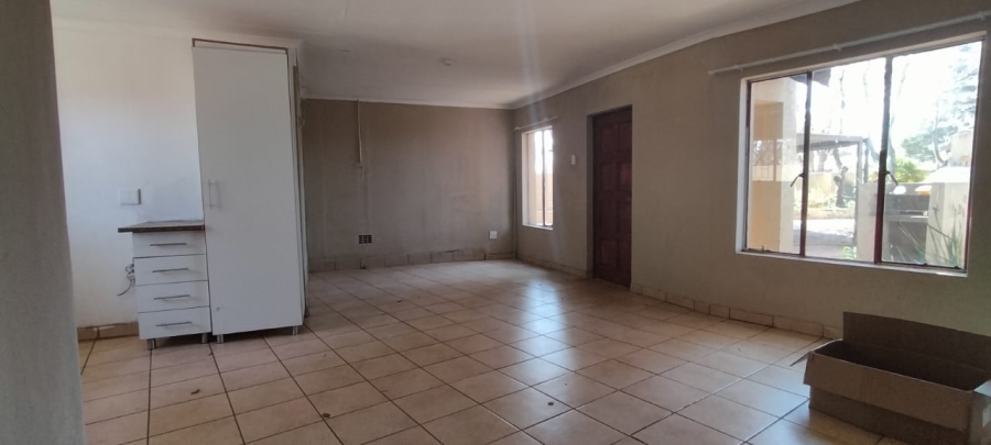 3 Bedroom Property for Sale in Hillside Gauteng