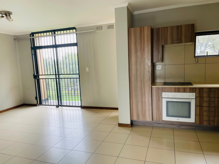 To Let 2 Bedroom Property for Rent in Jackal Creek Golf Estate Gauteng