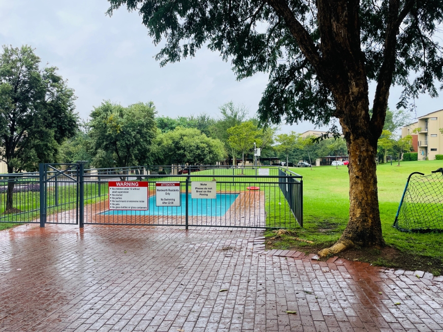 To Let 2 Bedroom Property for Rent in Jackal Creek Golf Estate Gauteng