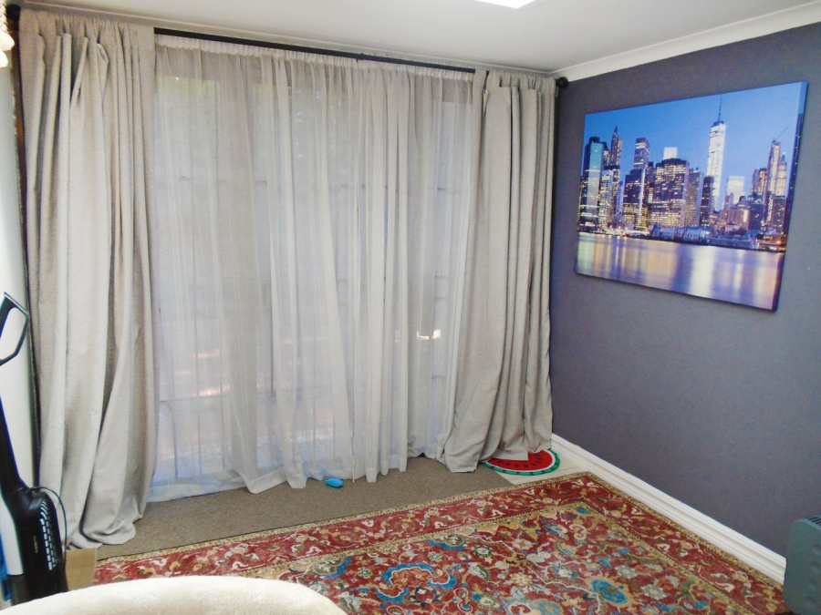 2 Bedroom Property for Sale in Strathavon Gauteng