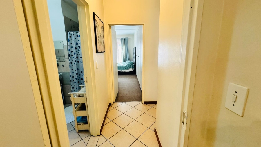 To Let 2 Bedroom Property for Rent in Paulshof Gauteng