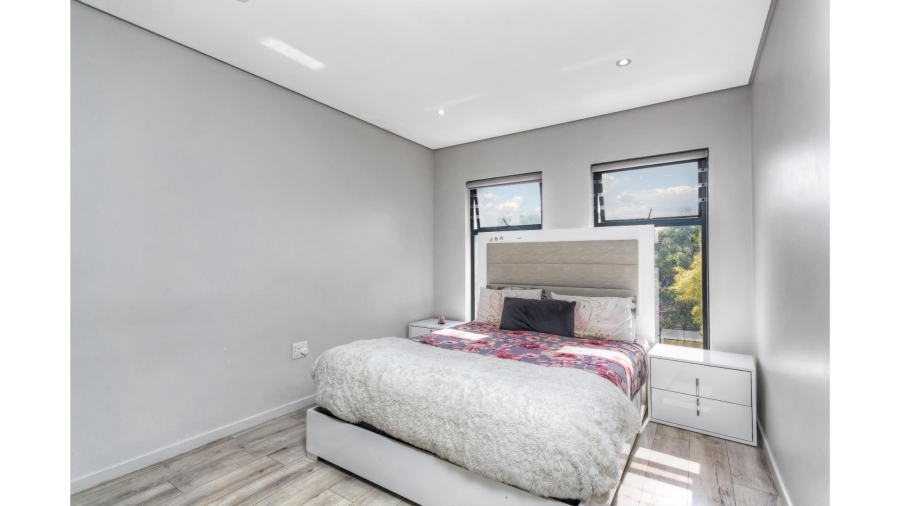 4 Bedroom Property for Sale in Crowthorne AH Gauteng