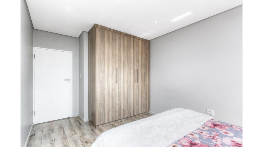 4 Bedroom Property for Sale in Crowthorne AH Gauteng