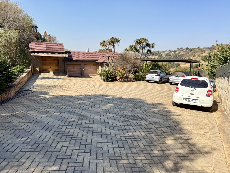 3 Bedroom Property for Sale in Kenmare Gauteng