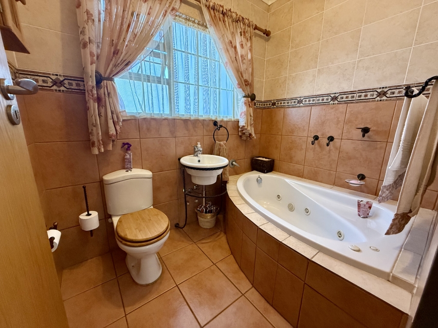 3 Bedroom Property for Sale in Kenmare Gauteng