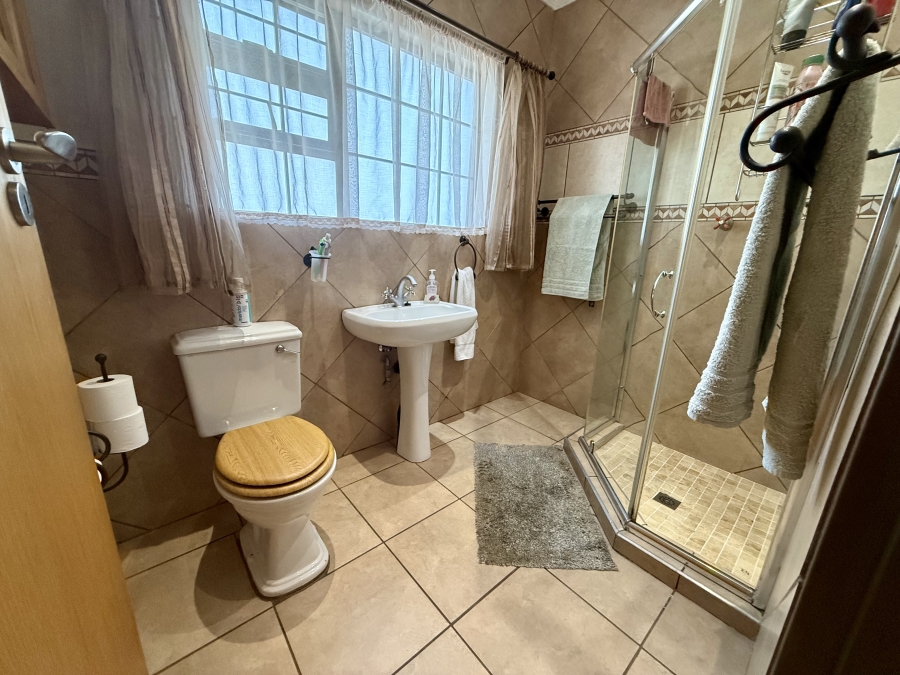 3 Bedroom Property for Sale in Kenmare Gauteng