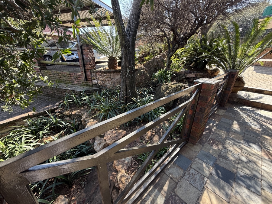3 Bedroom Property for Sale in Kenmare Gauteng