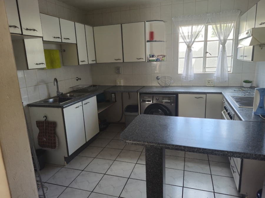 3 Bedroom Property for Sale in Eden Glen Gauteng