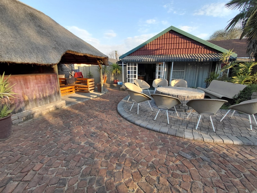 4 Bedroom Property for Sale in Dalpark Proper Gauteng