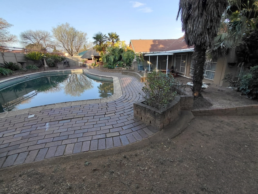 4 Bedroom Property for Sale in Dalpark Proper Gauteng