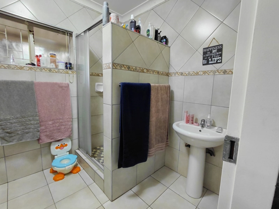 4 Bedroom Property for Sale in Dalpark Proper Gauteng