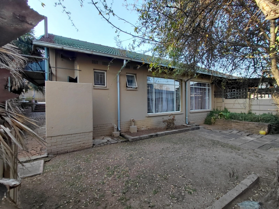 4 Bedroom Property for Sale in Dalpark Proper Gauteng