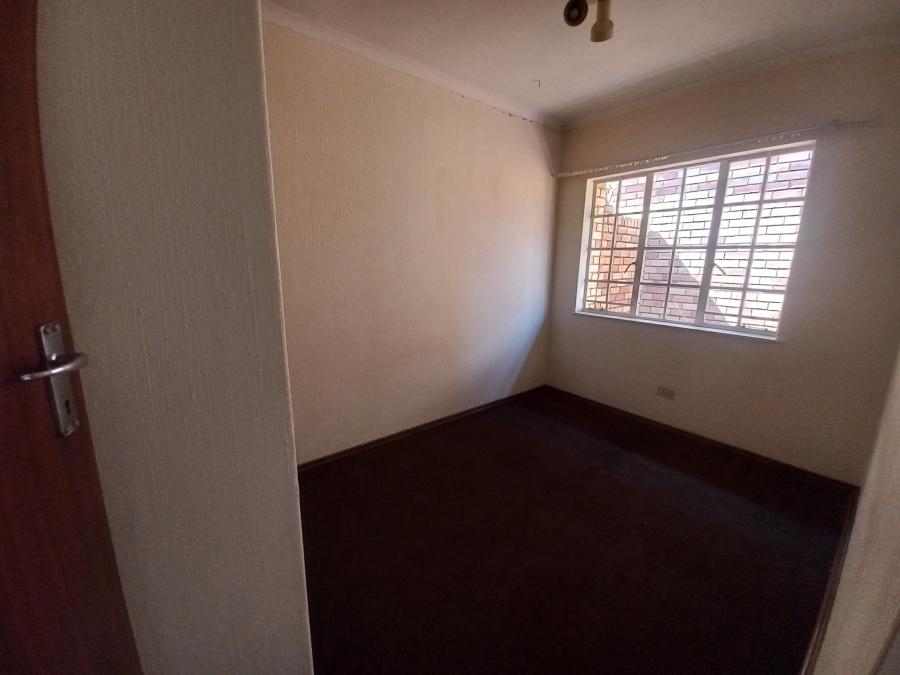 2 Bedroom Property for Sale in Croydon Gauteng