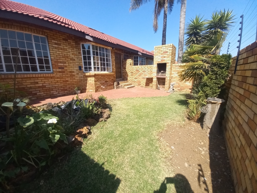 2 Bedroom Property for Sale in Croydon Gauteng