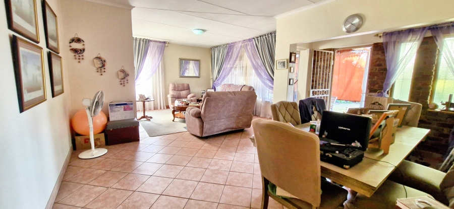 3 Bedroom Property for Sale in Magalieskruin Gauteng