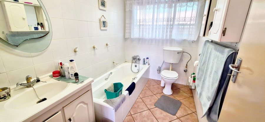 3 Bedroom Property for Sale in Magalieskruin Gauteng