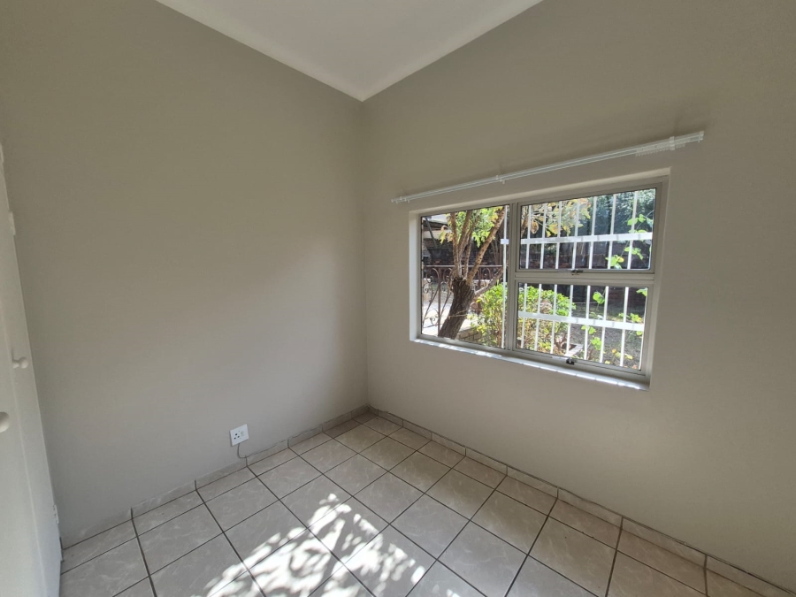 To Let 2 Bedroom Property for Rent in Faerie Glen Gauteng