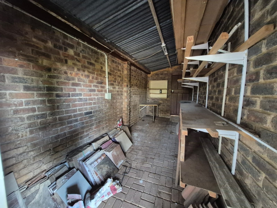 To Let 2 Bedroom Property for Rent in Faerie Glen Gauteng
