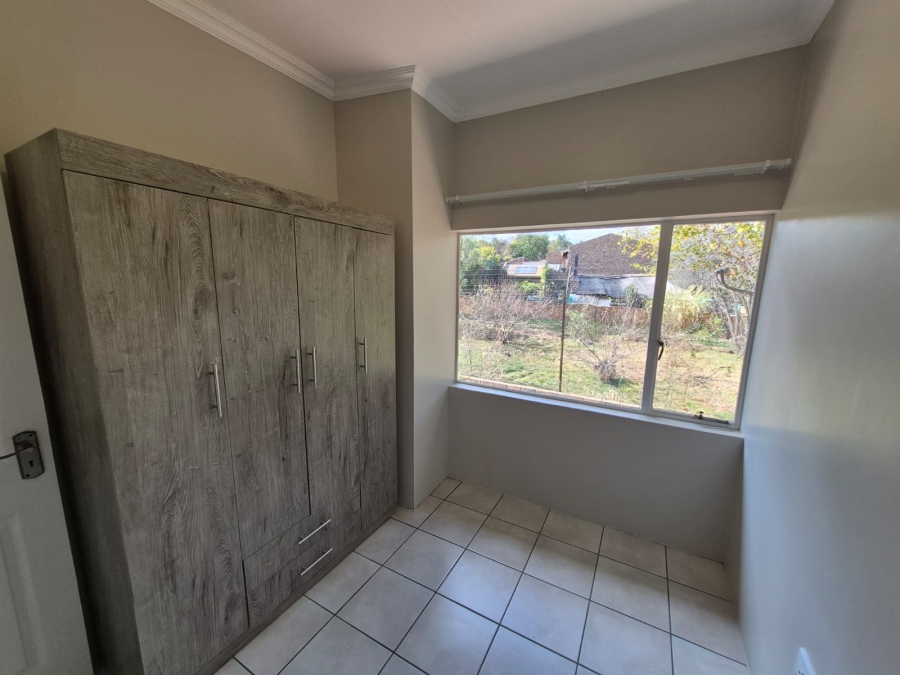 To Let 2 Bedroom Property for Rent in Faerie Glen Gauteng