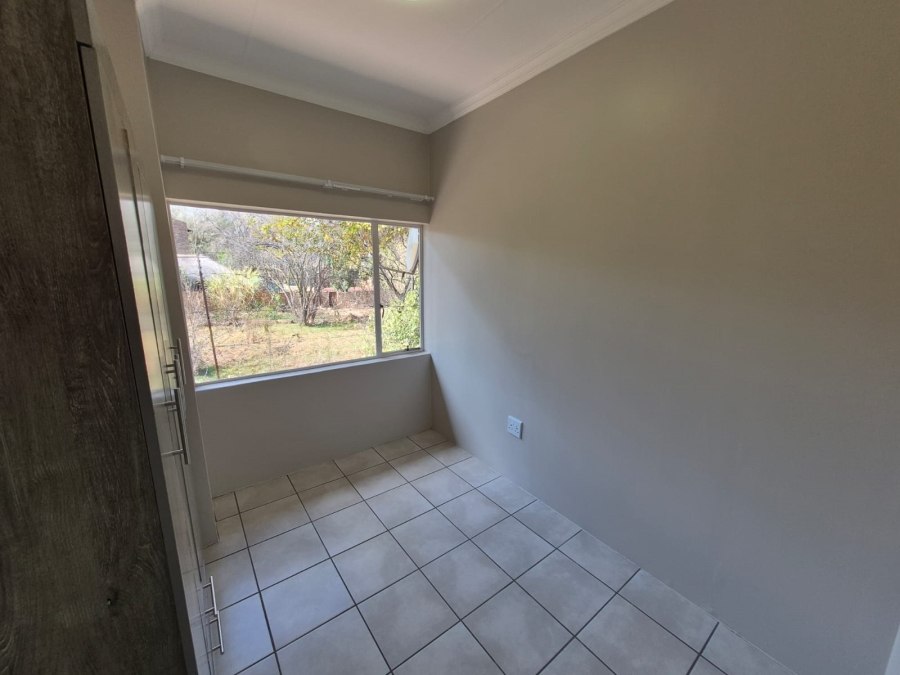 To Let 2 Bedroom Property for Rent in Faerie Glen Gauteng