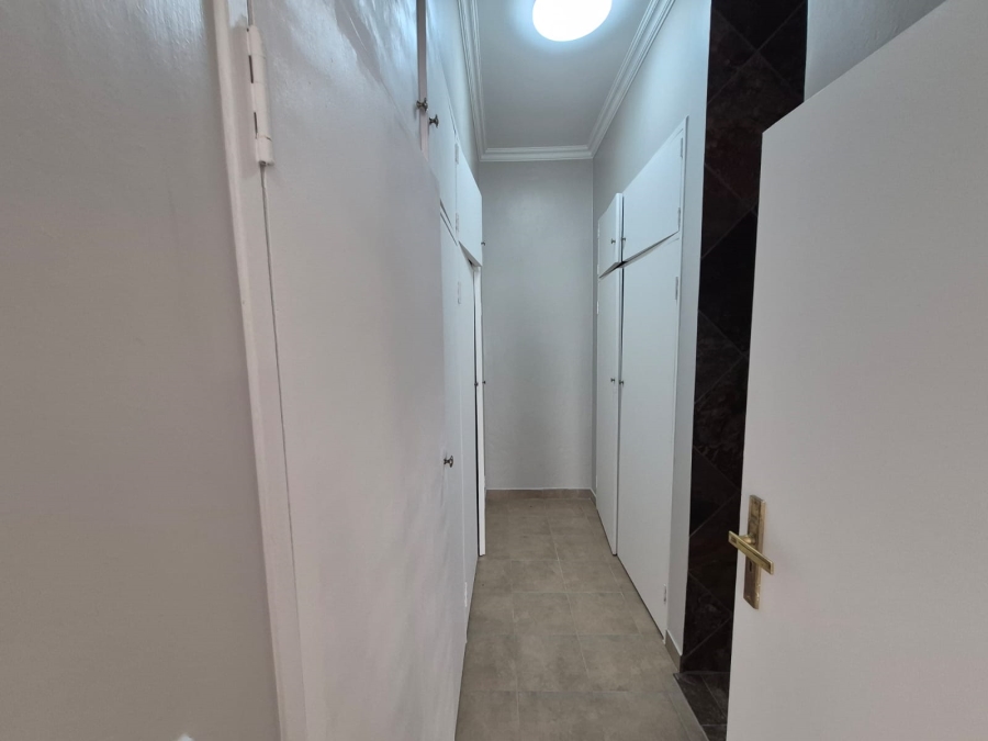 6 Bedroom Property for Sale in Faerie Glen Gauteng