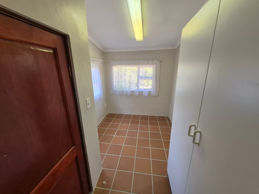 6 Bedroom Property for Sale in Faerie Glen Gauteng