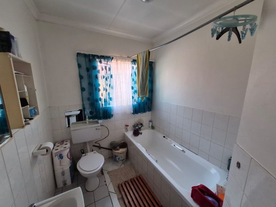To Let 3 Bedroom Property for Rent in Doornpoort Gauteng