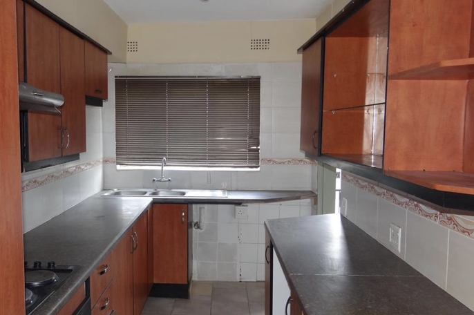 2 Bedroom Property for Sale in Fontainebleau Gauteng