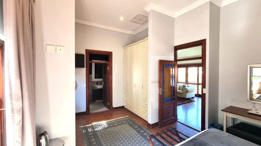 6 Bedroom Property for Sale in Waterkloof Ridge Gauteng