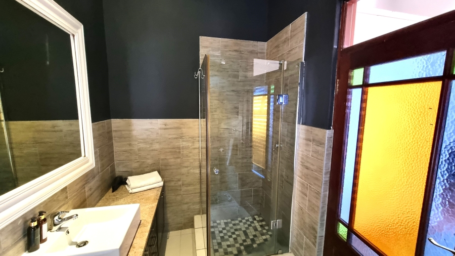 6 Bedroom Property for Sale in Waterkloof Ridge Gauteng
