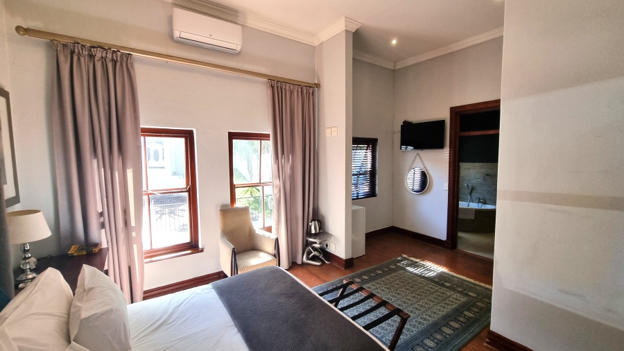 6 Bedroom Property for Sale in Waterkloof Ridge Gauteng