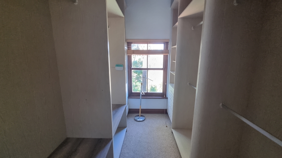 6 Bedroom Property for Sale in Waterkloof Ridge Gauteng